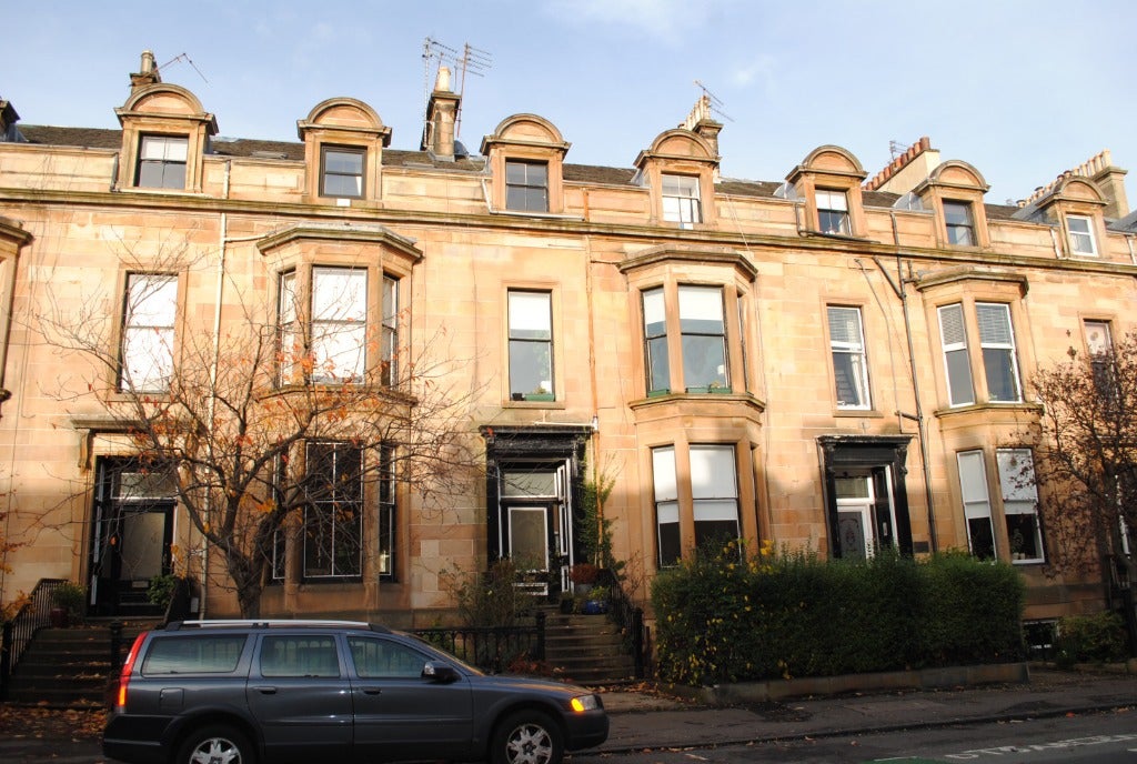 Flat Highburgh Road in Glasgow