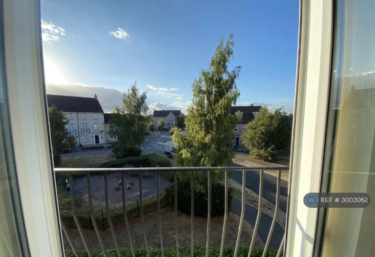 Flat Burywell Road in Wellingborough