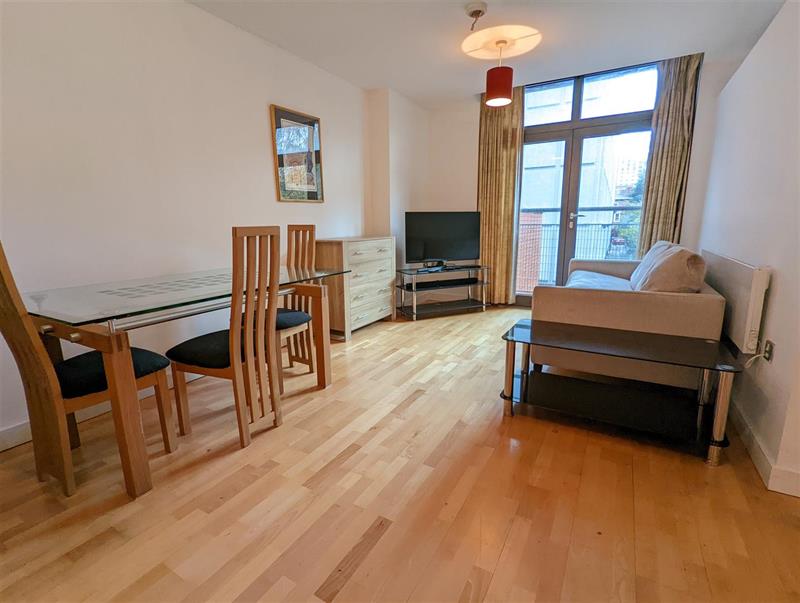 Flat Lower Byrom Street in Manchester