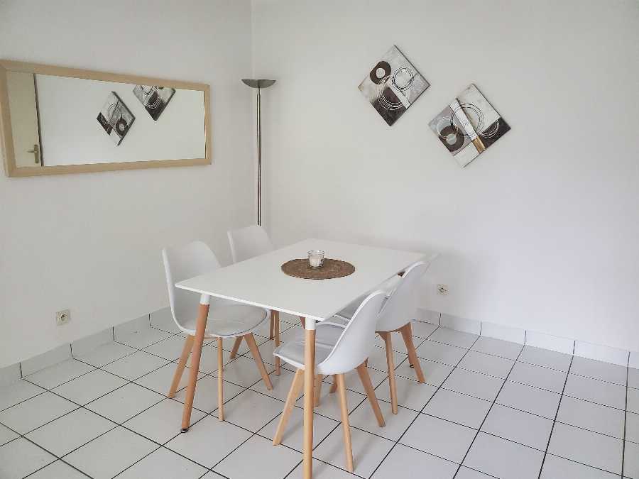 Flat Rue des Fuchsias in Pessac