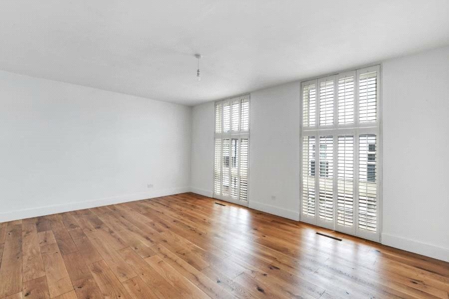 House Quickswood in Greater London
