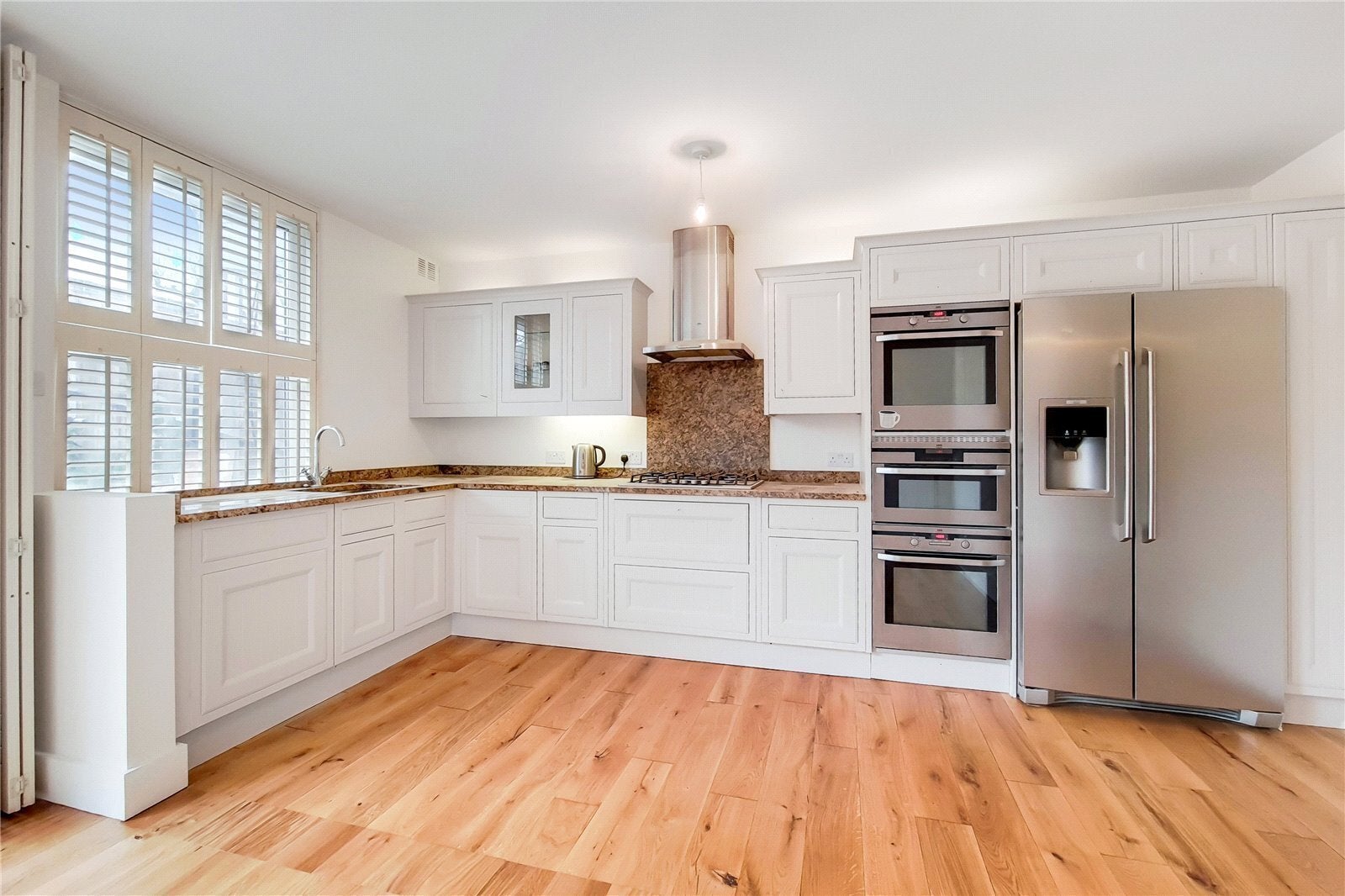 House Quickswood in Greater London