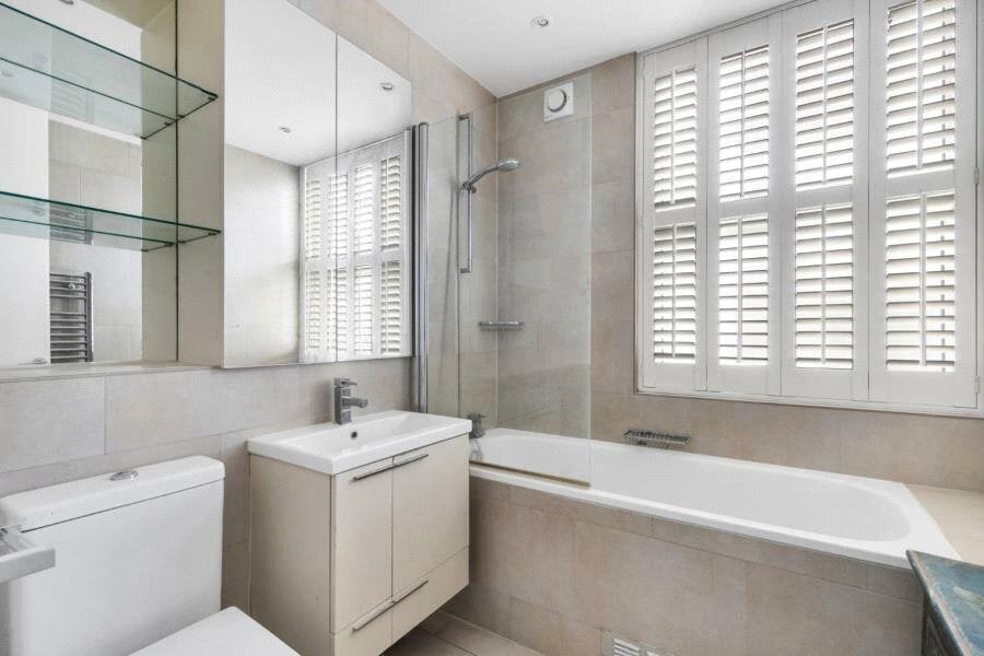 House Quickswood in Greater London