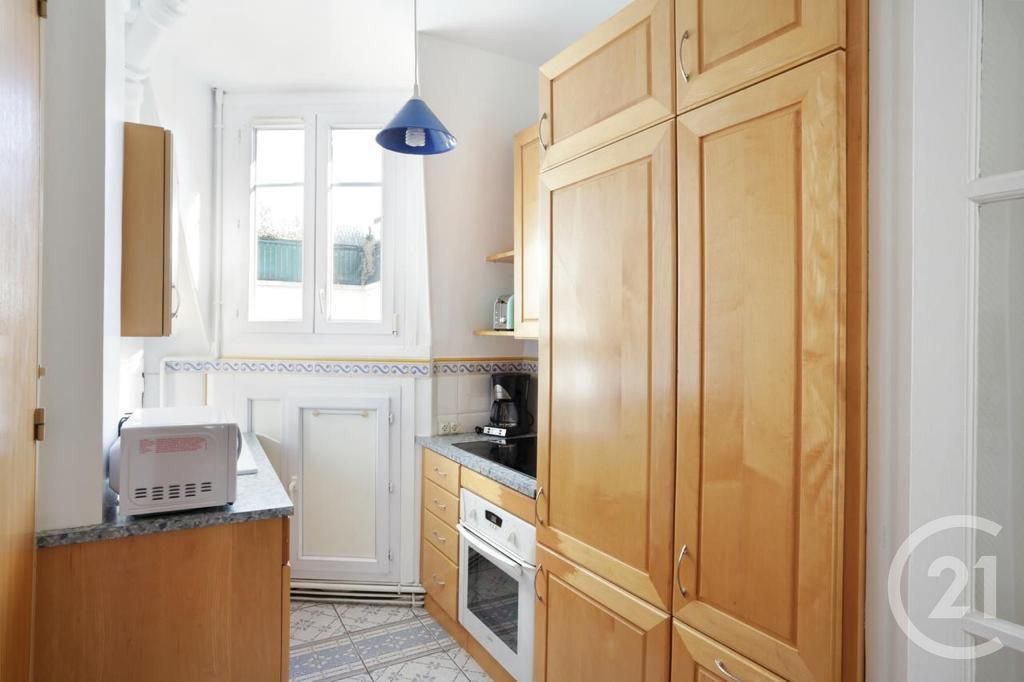 Appartement Rue Raffet à Paris