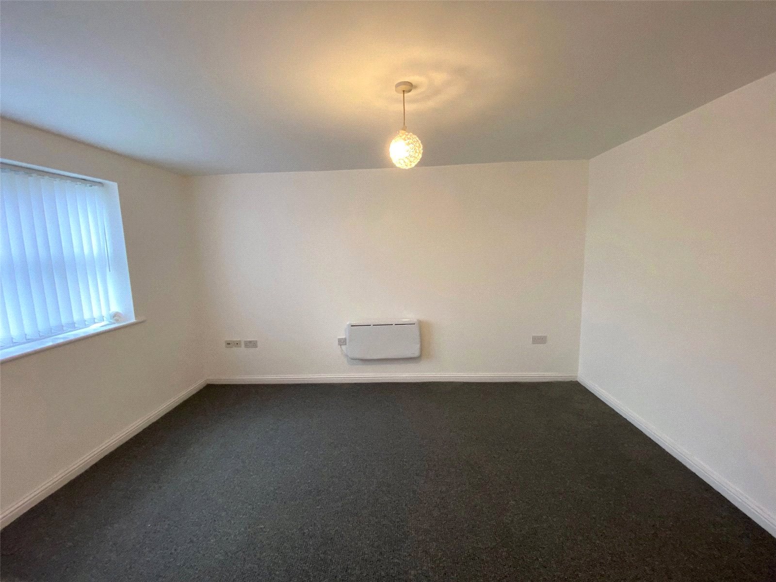 Flat Silchester Drive in Manchester