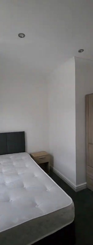 Room Seaford Street in Stoke-on-Trent