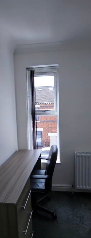 Room Seaford Street in Stoke-on-Trent