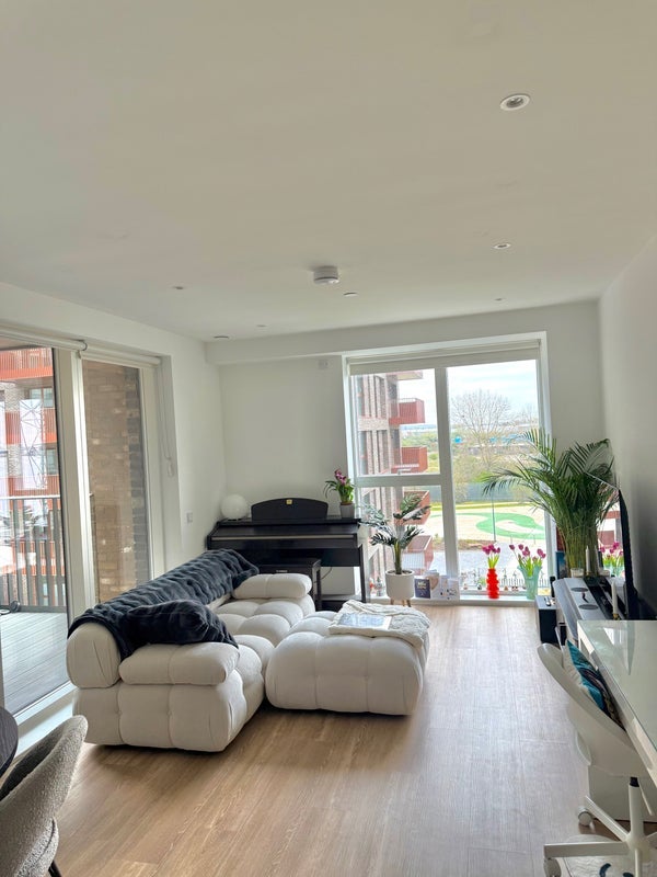 Flat North Woolwich Road in Greater London