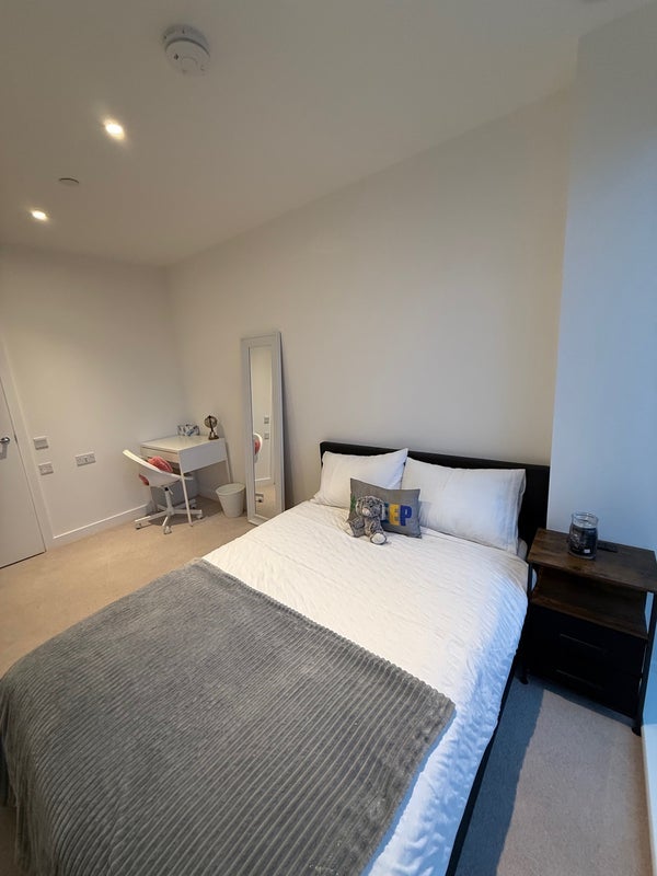 Flat North Woolwich Road in Greater London