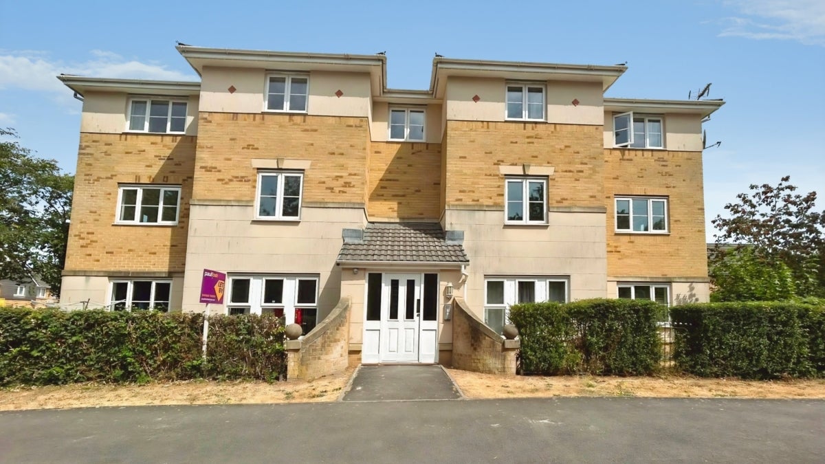 Flat Morgan Way in Newport