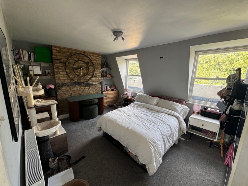 Room Haverstock Hill in Greater London