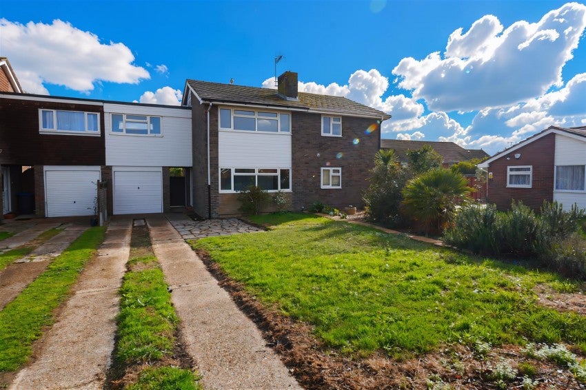 House Henfield Close in Worthing