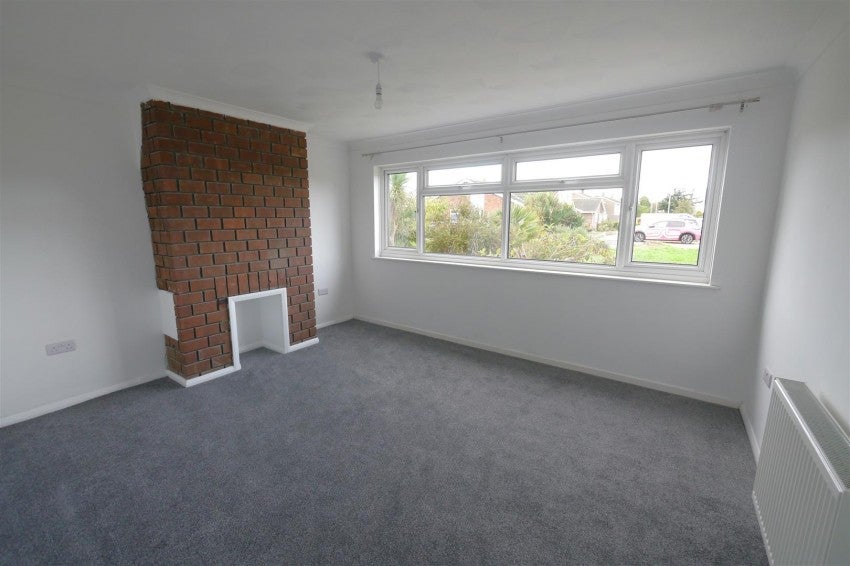 House Henfield Close in Worthing