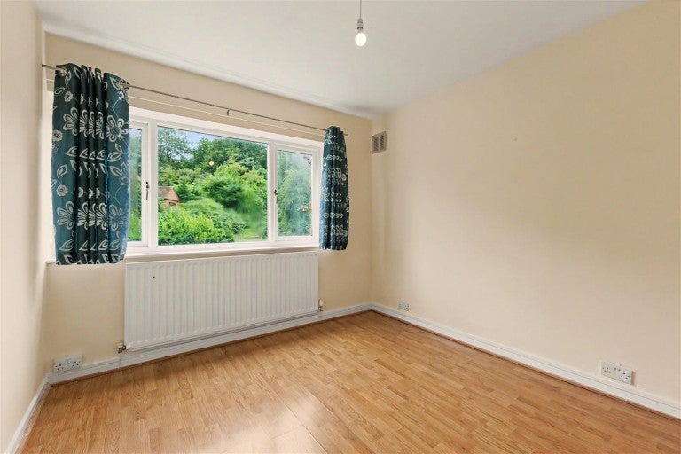 Flat Dalehouse Lane in Kenilworth