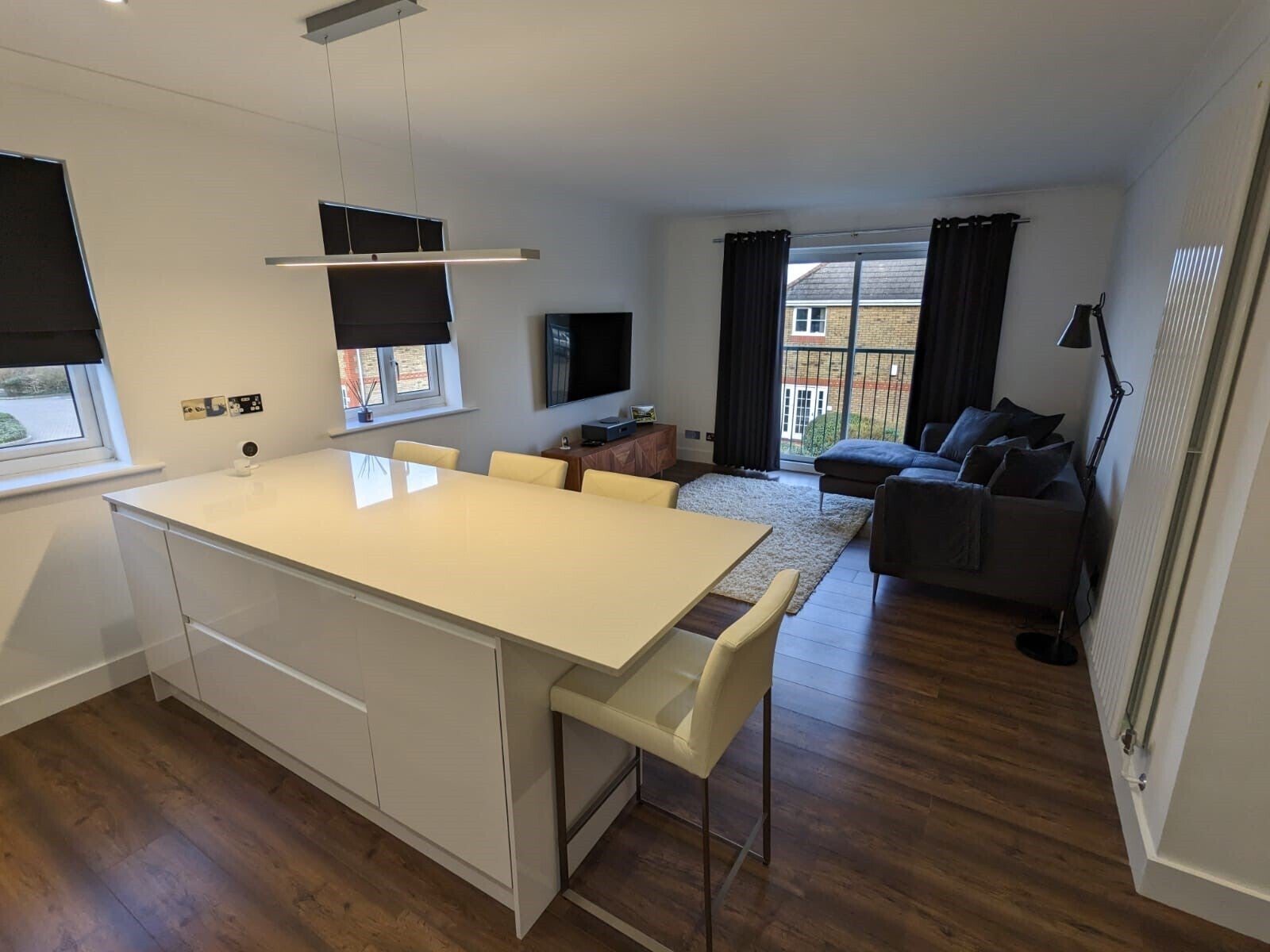 Flat Delfont Close in Crawley