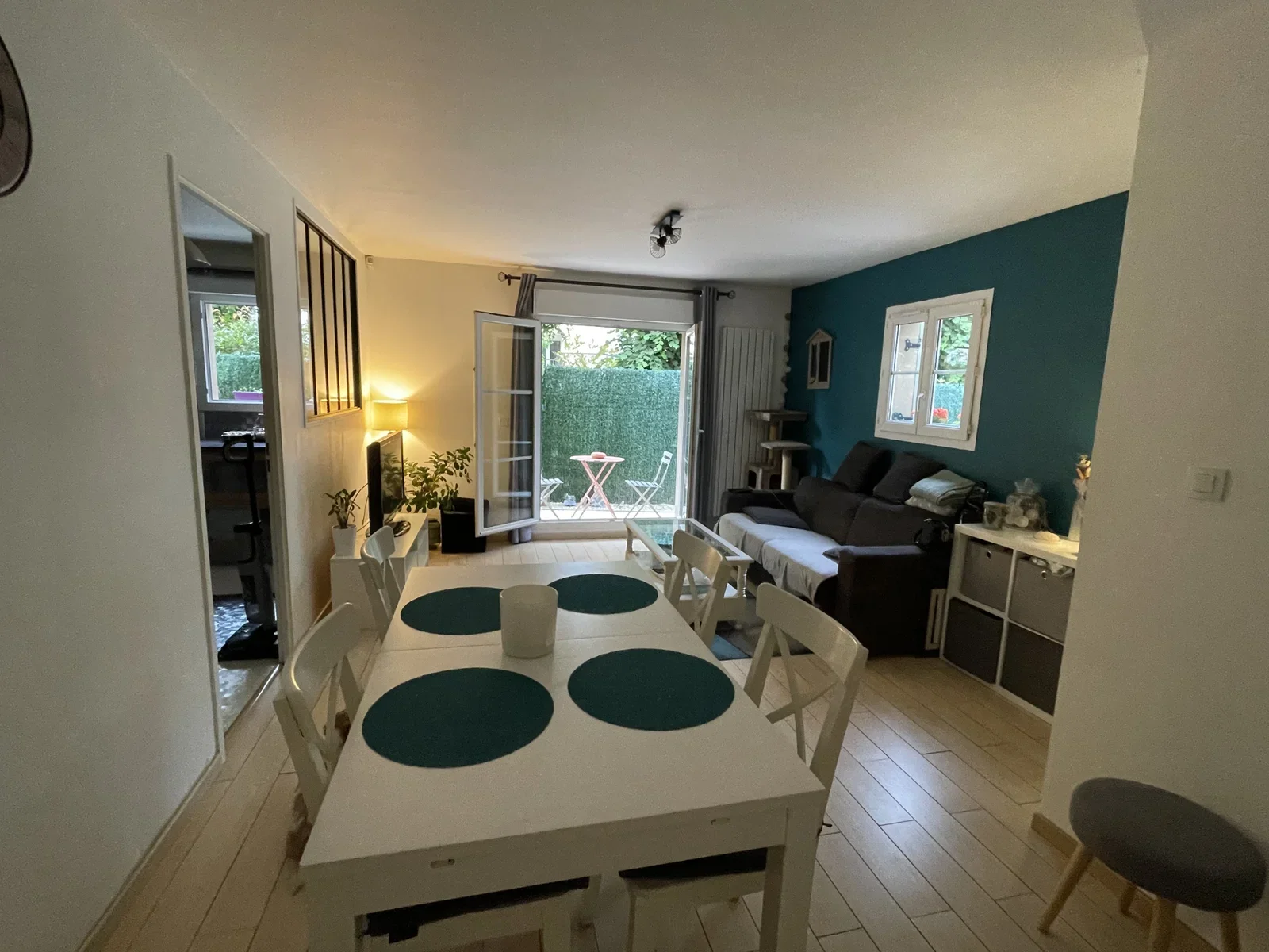 Room Avenue Pierre Bérégovoy in Magnanville