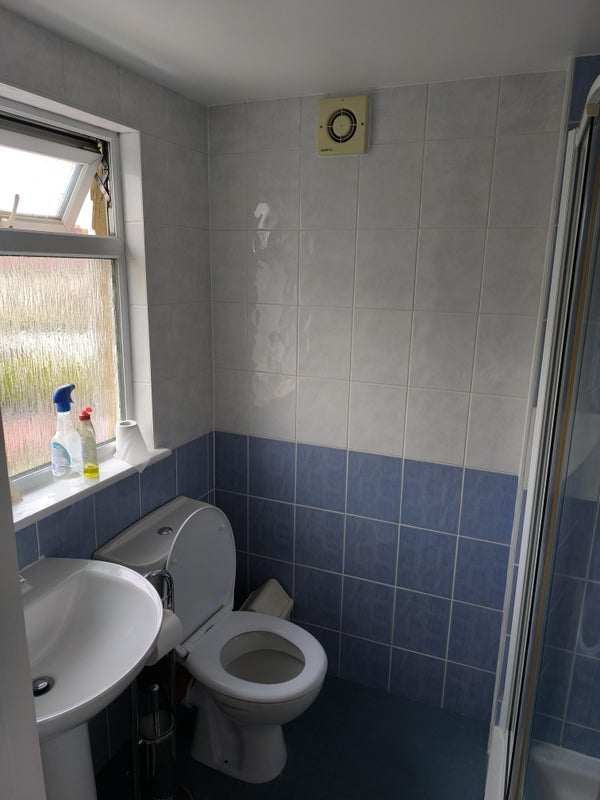 Room Kendal Avenue in Greater London