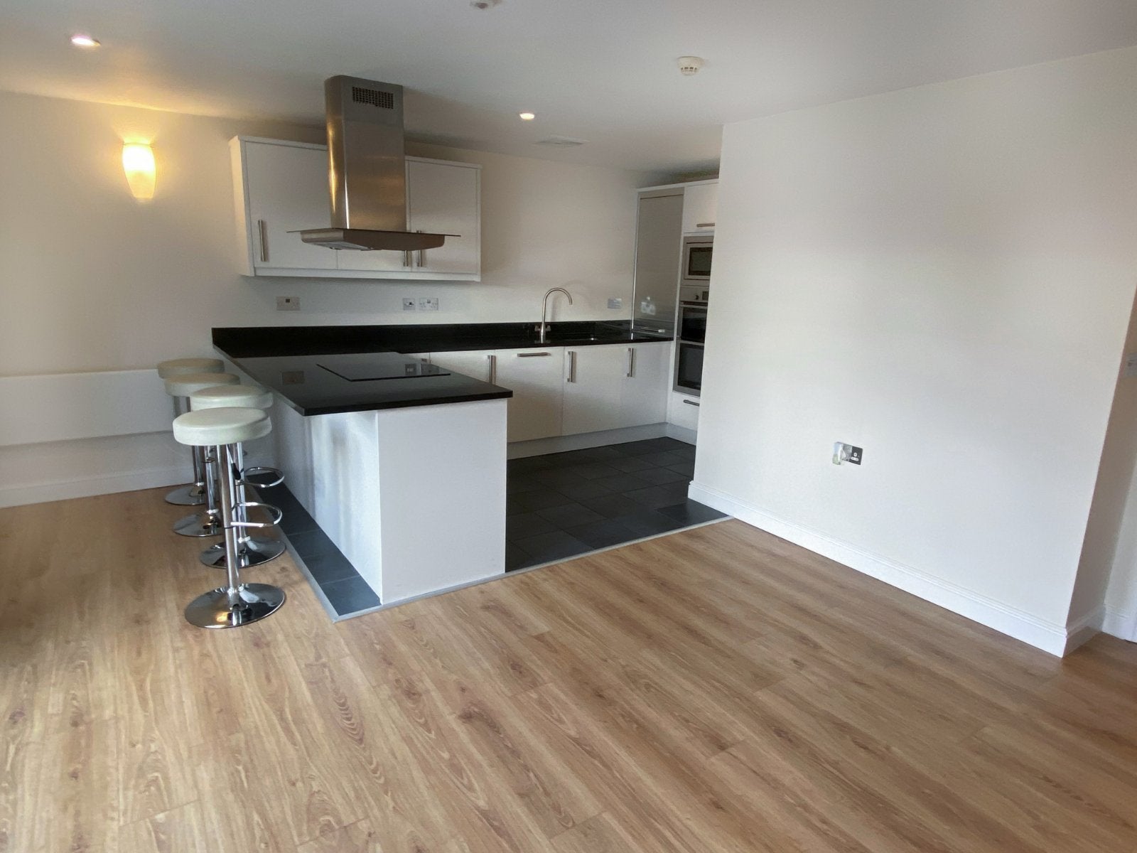 Flat Lloyd Street in Trafford