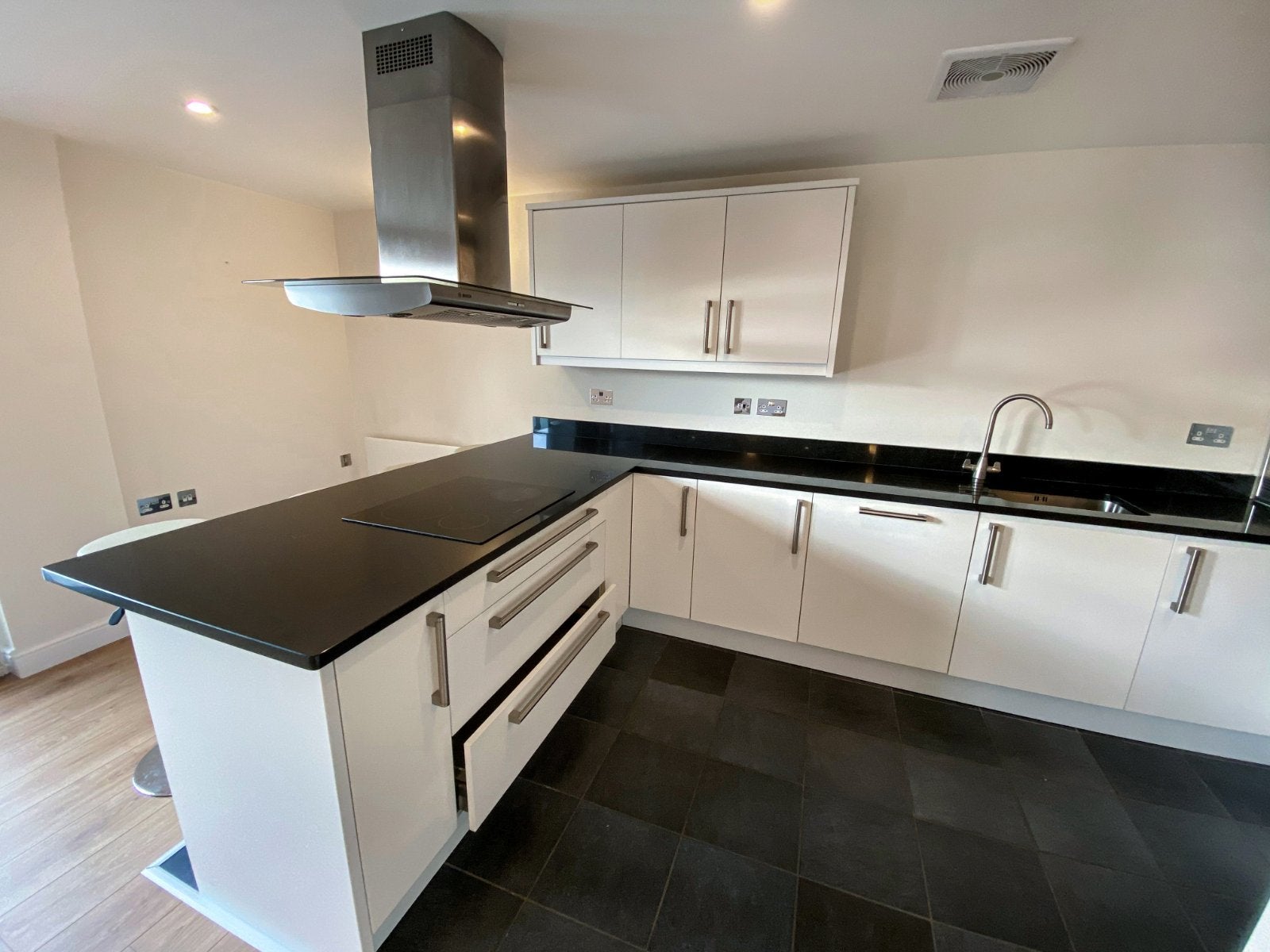 Flat Lloyd Street in Trafford