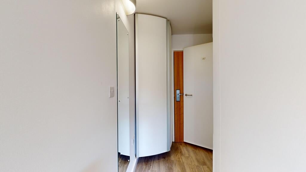 Room Market Road in Greater London
