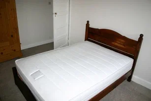 Flat Hornsey Lane in Greater London