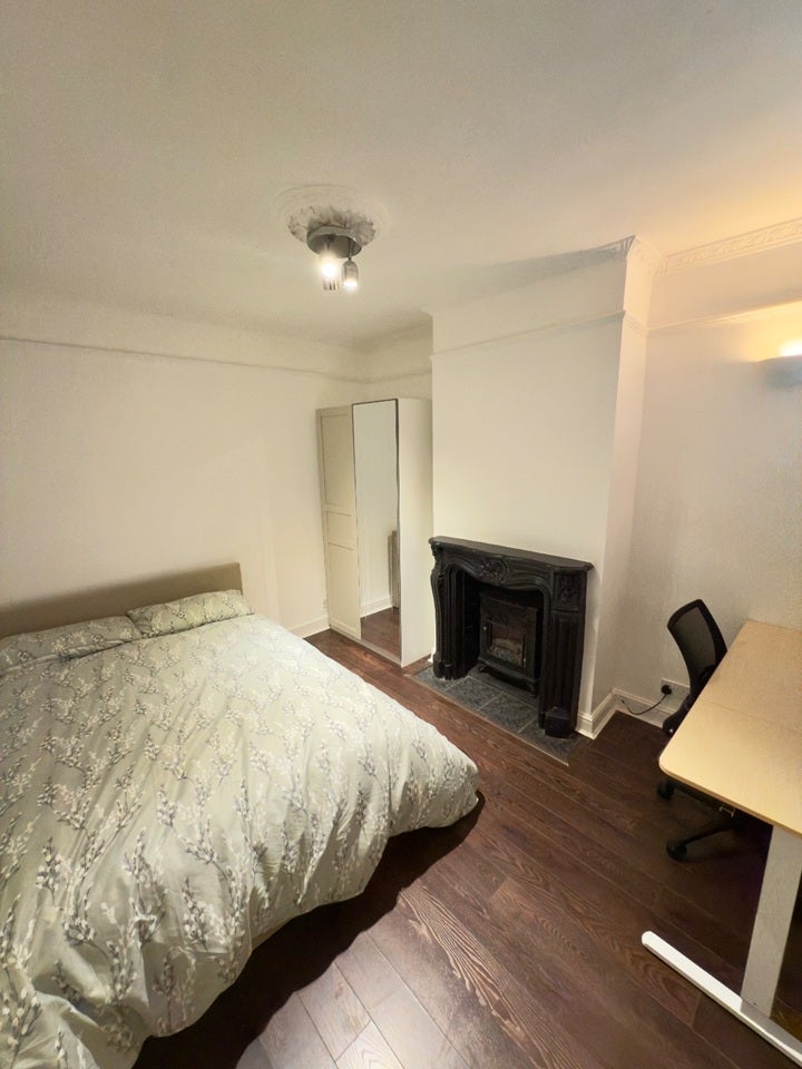 Room Linden Road in Gillingham