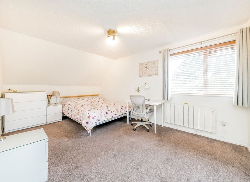 Flat Bywater Place in Greater London