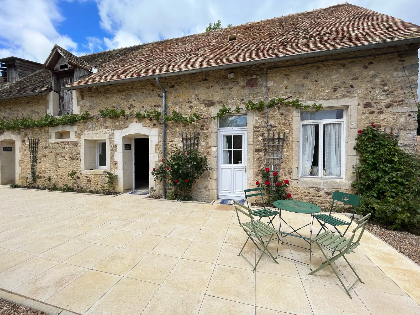 Room Rue Principale in Rouperroux-le-Coquet