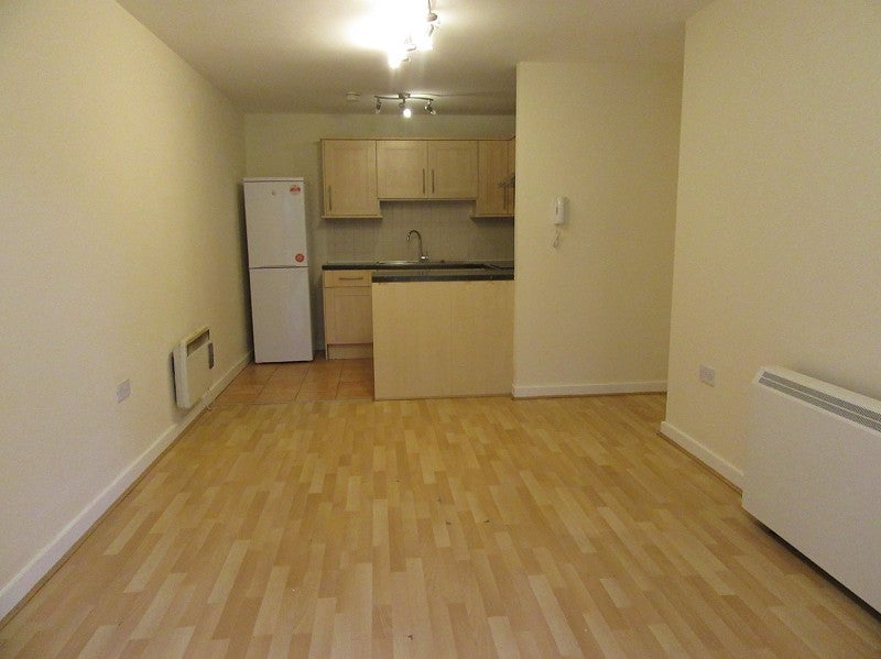 Flat Whalley Road in Manchester