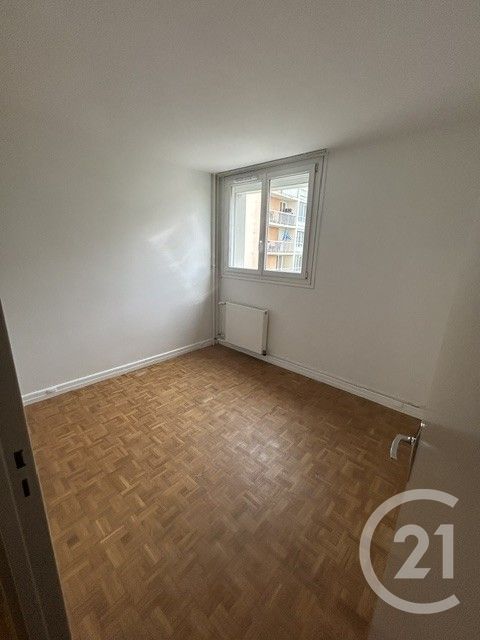 Flat Rue de la Gare in Chilly-Mazarin