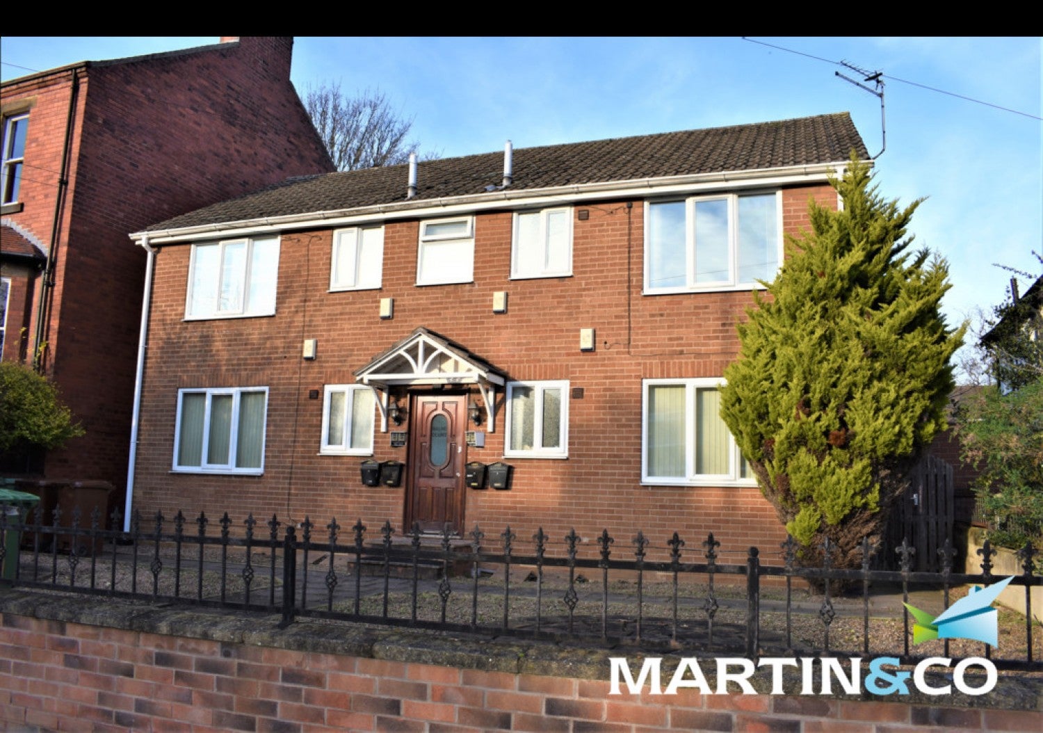 Flat Balne Lane in Wakefield