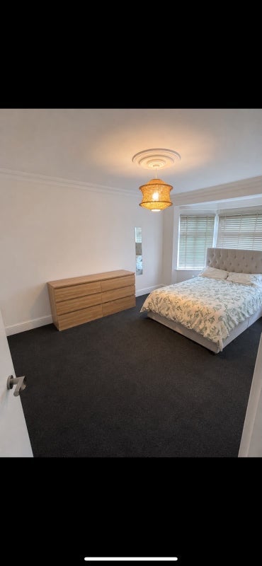 Room Virginia Road in Greater London