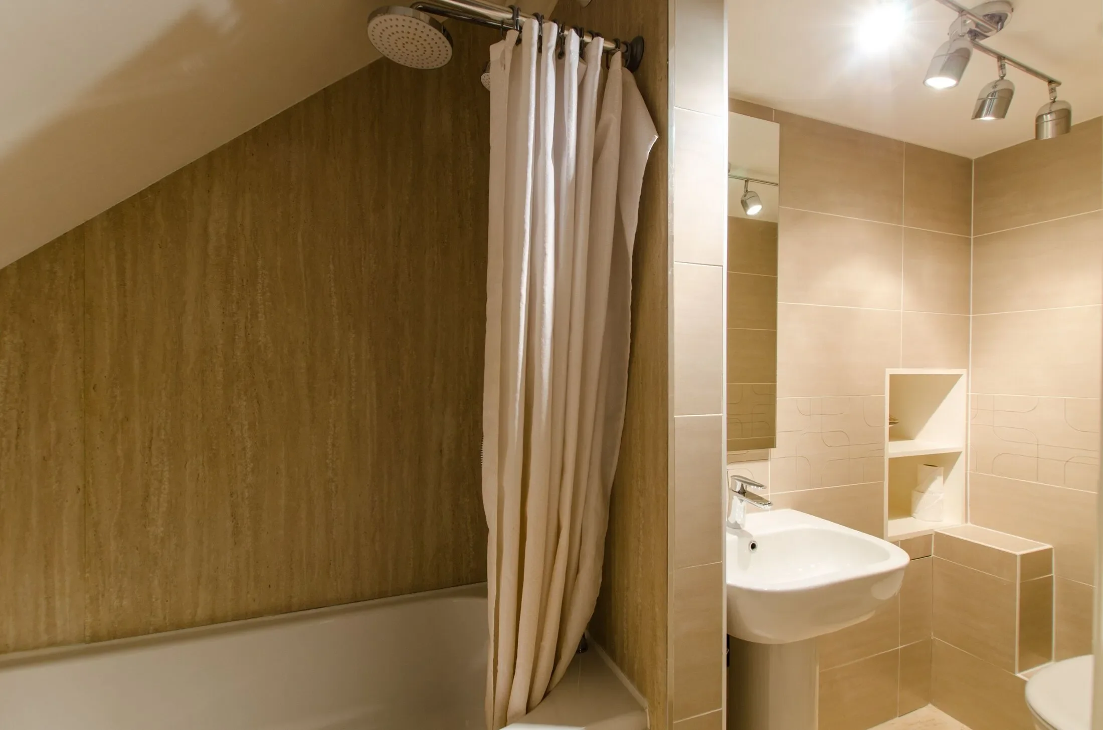 Flat Kenway Road in Greater London