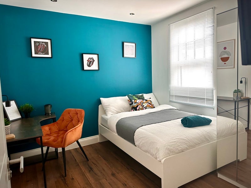 Room Jarvis Road in Greater London