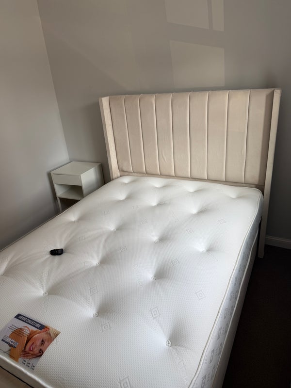 Room Hudson Close in Bolton