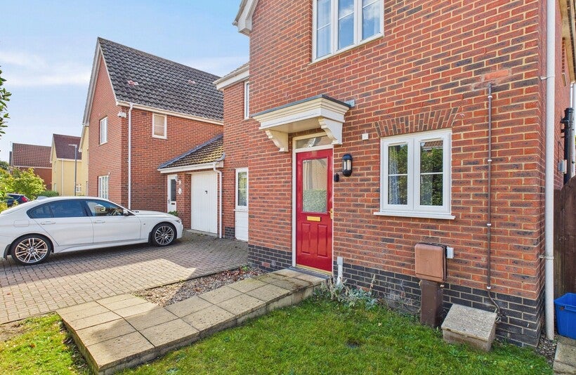 Flat Roe Drive in Norwich