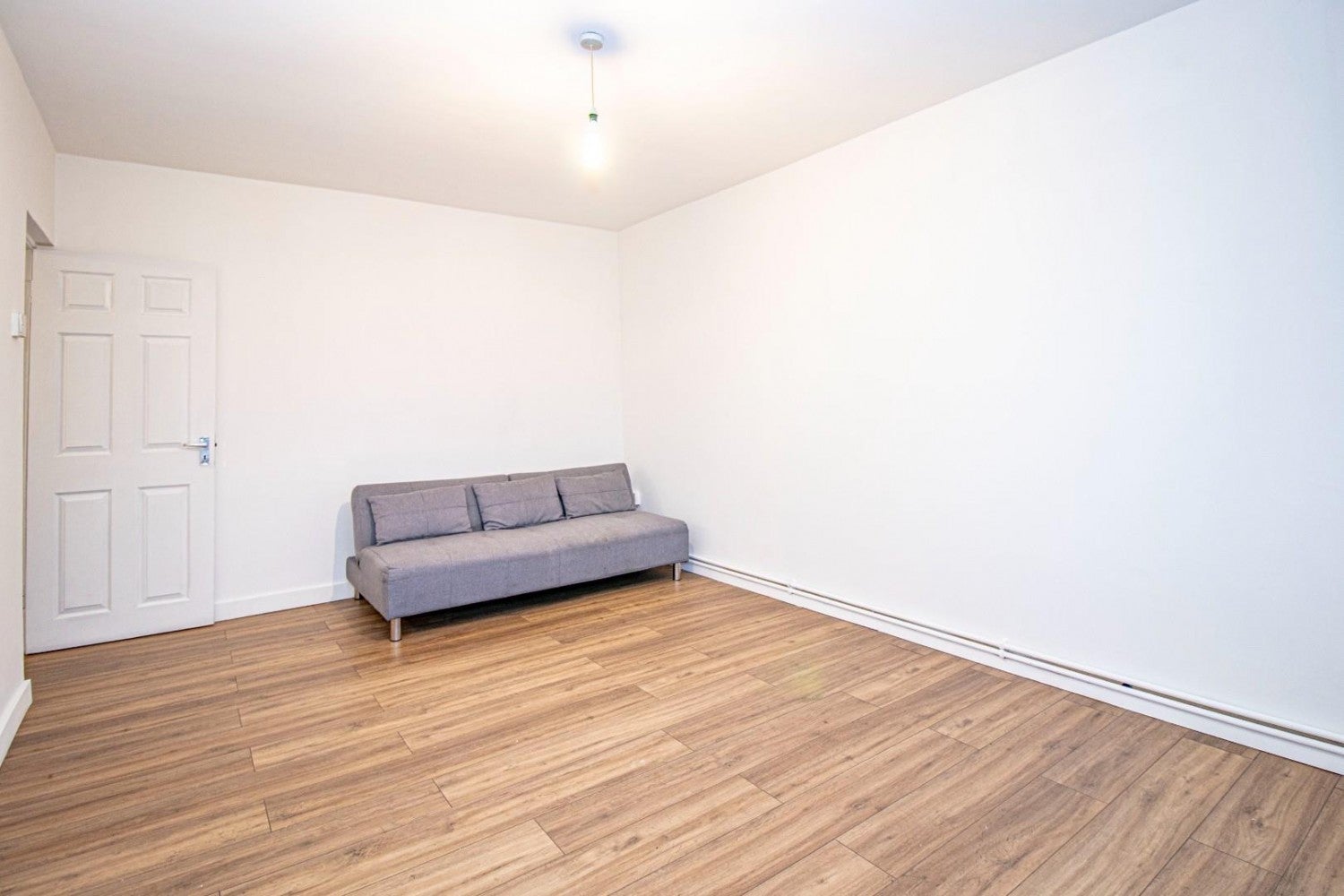 Flat Purcell Street in Greater London