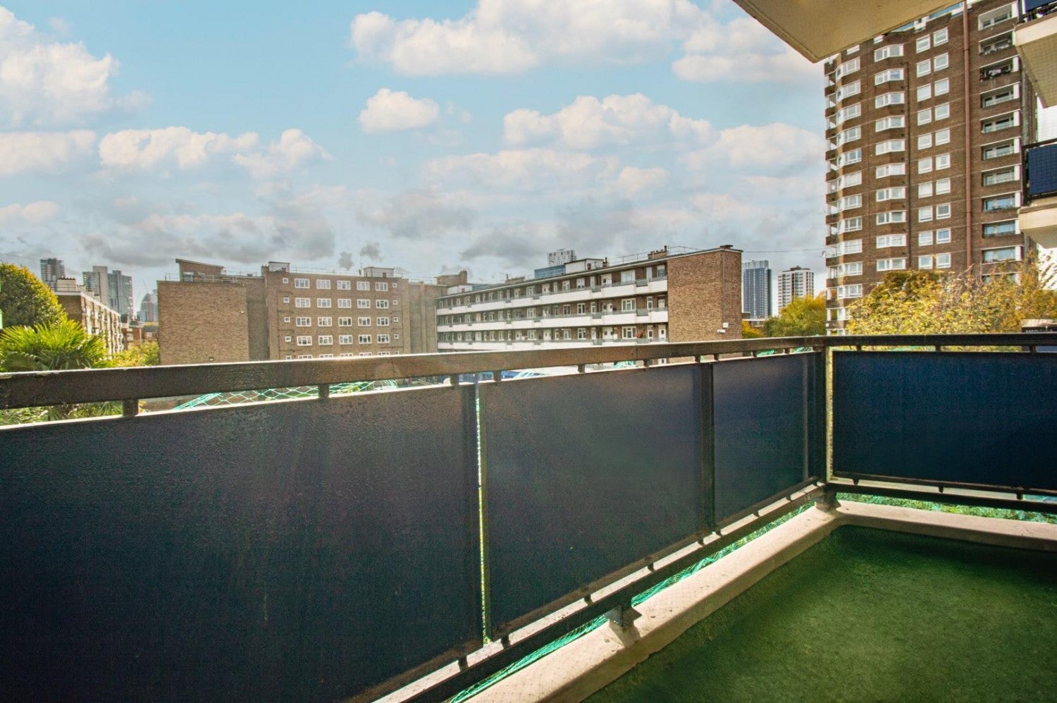Flat Purcell Street in Greater London