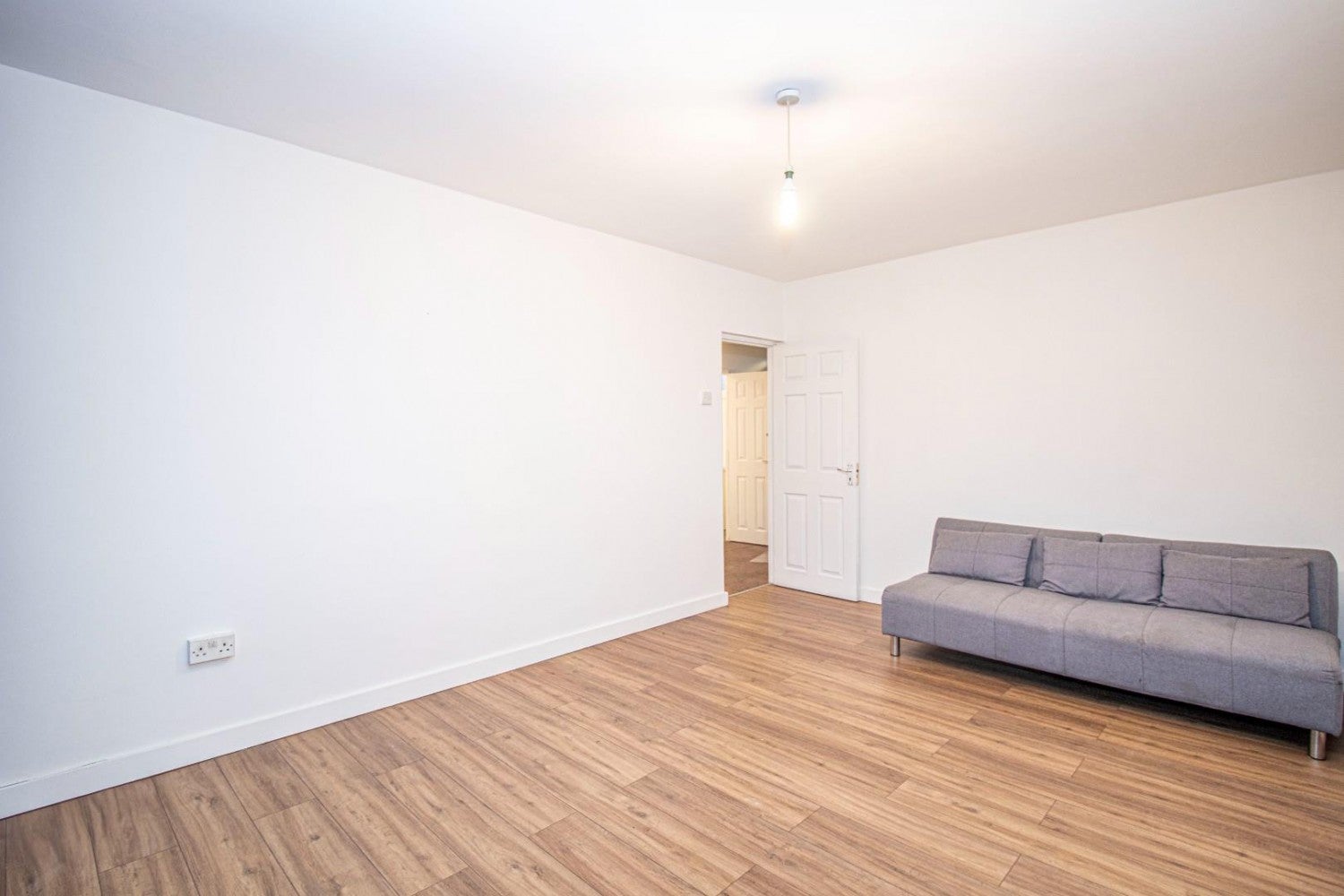 Flat Purcell Street in Greater London