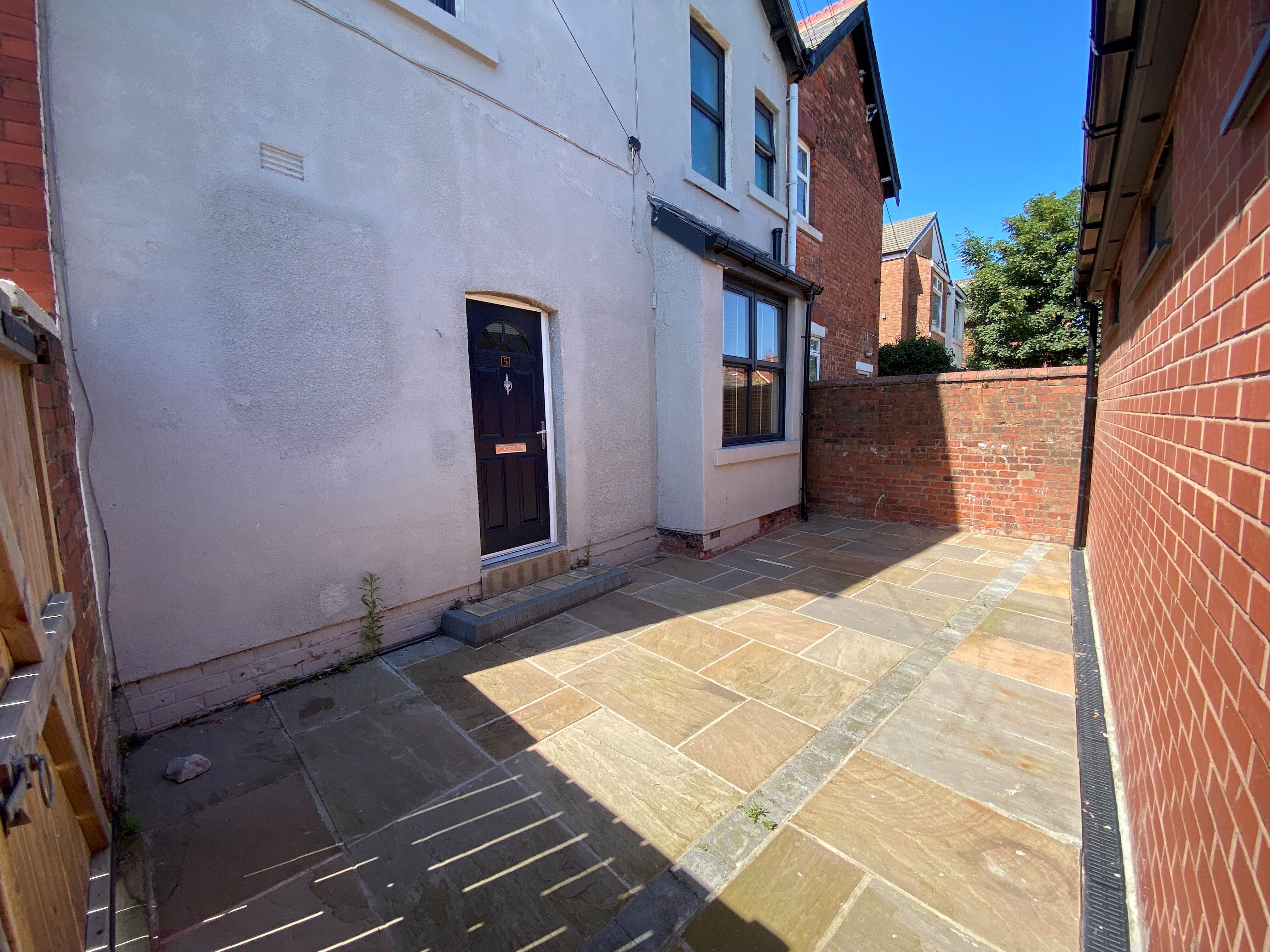 Flat Lightburne Avenue in Borough of Fylde