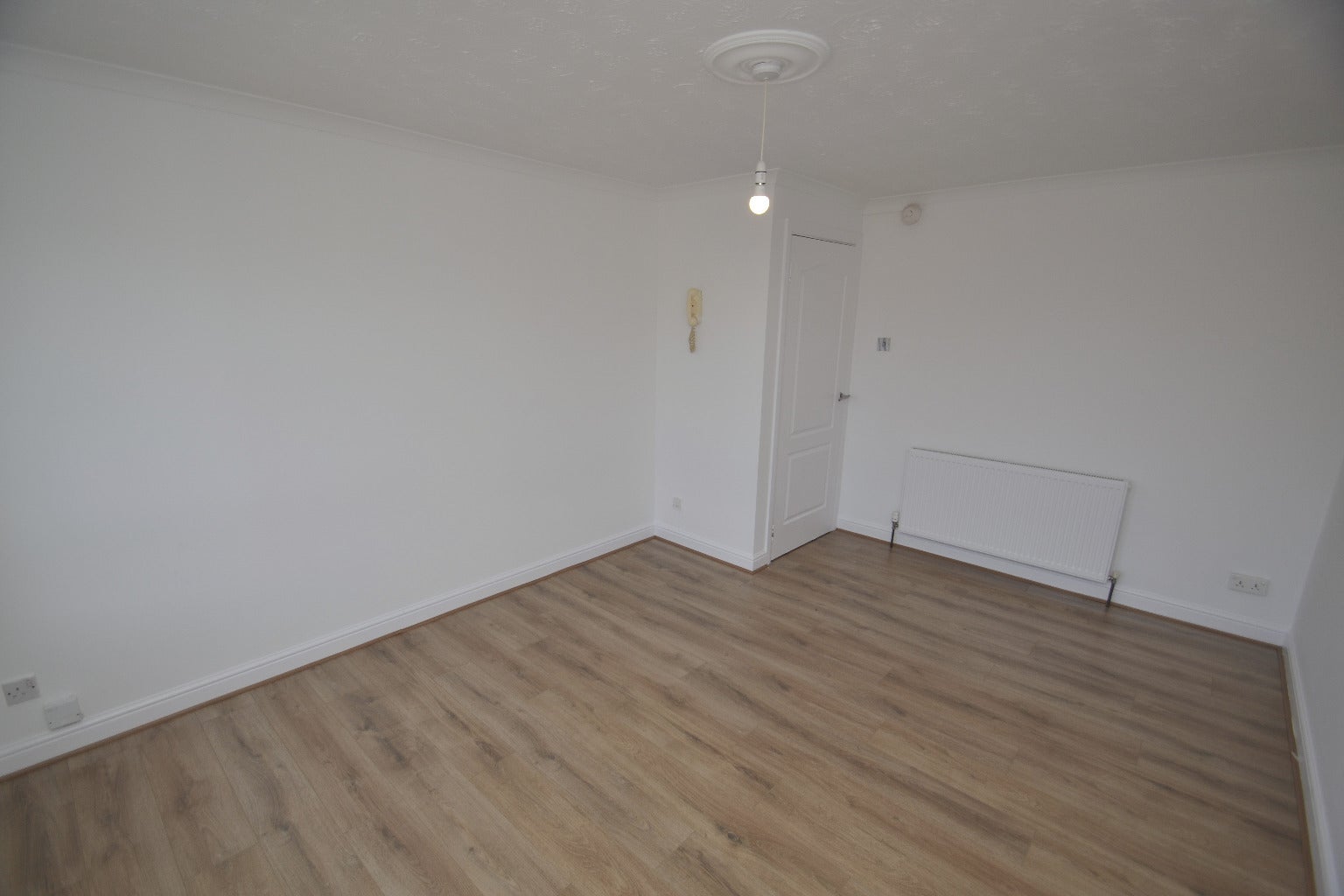 Flat Budhill Avenue in Glasgow