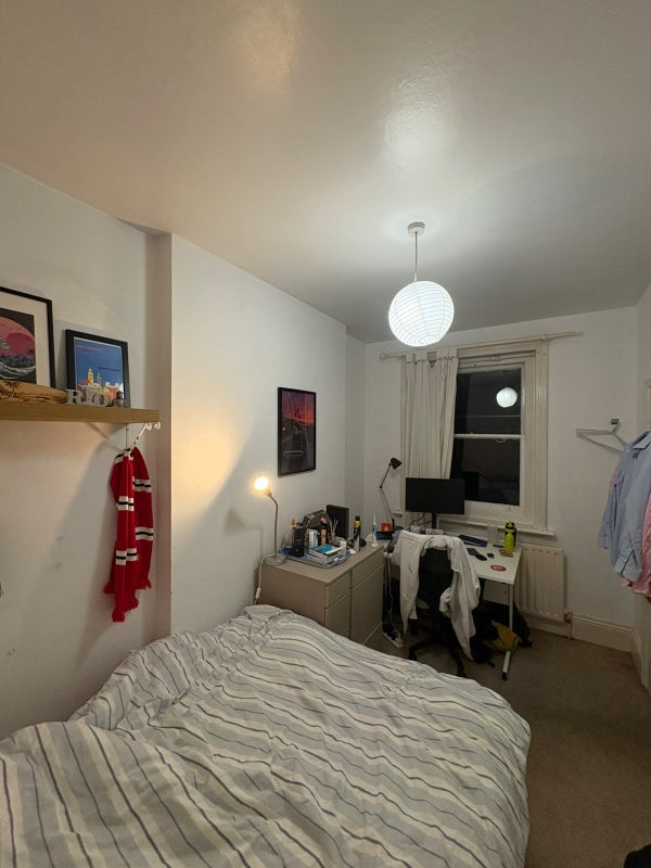 Room Huguenot Place in Greater London