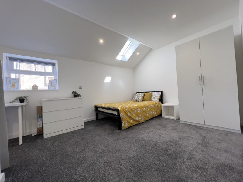 Room Temple Street in Burnley