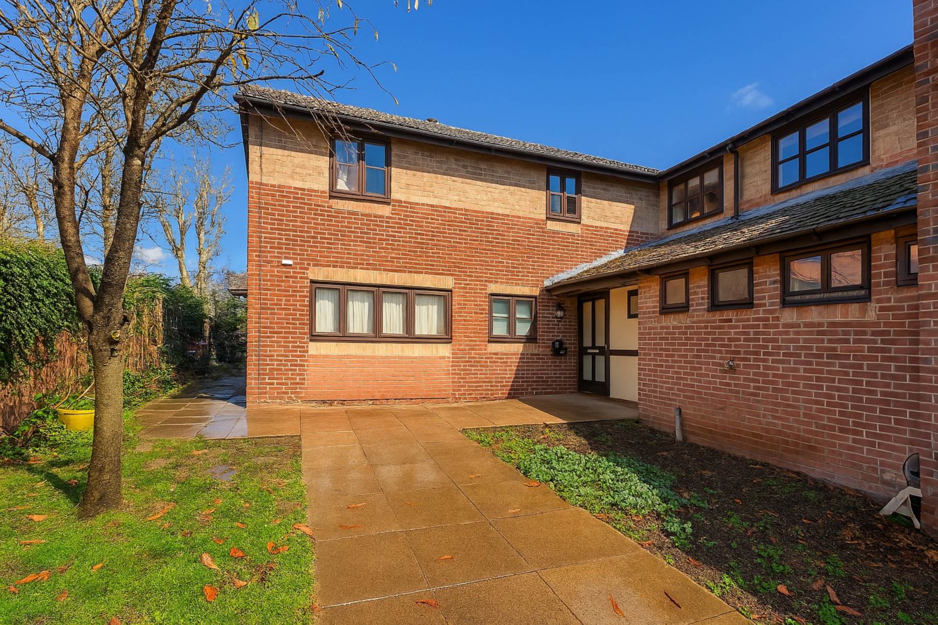 Flat Kings Hill in Babergh