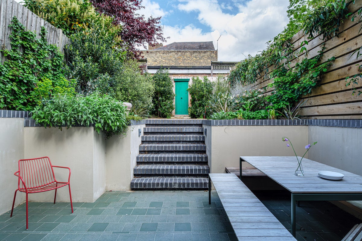 House De Beauvoir Square in Greater London