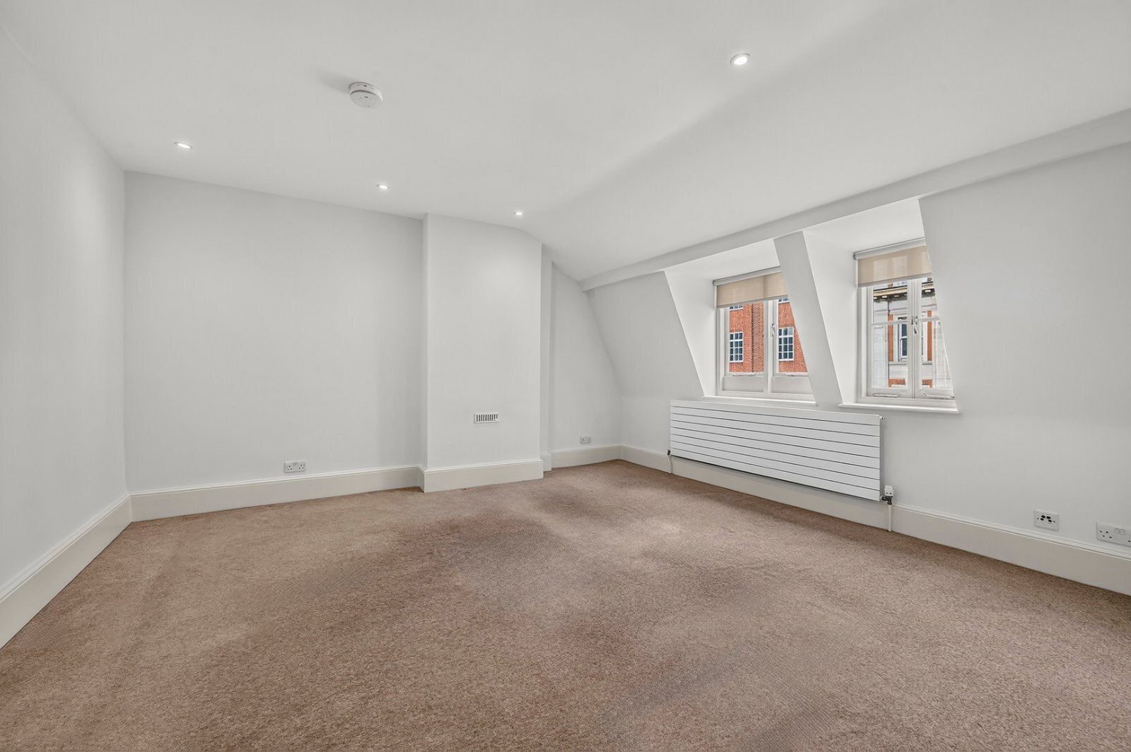 Flat Gower Street in Greater London