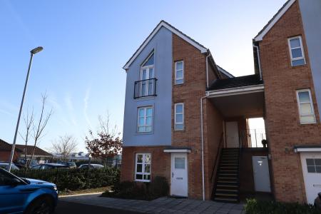 Flat Reed Drive in Lincoln