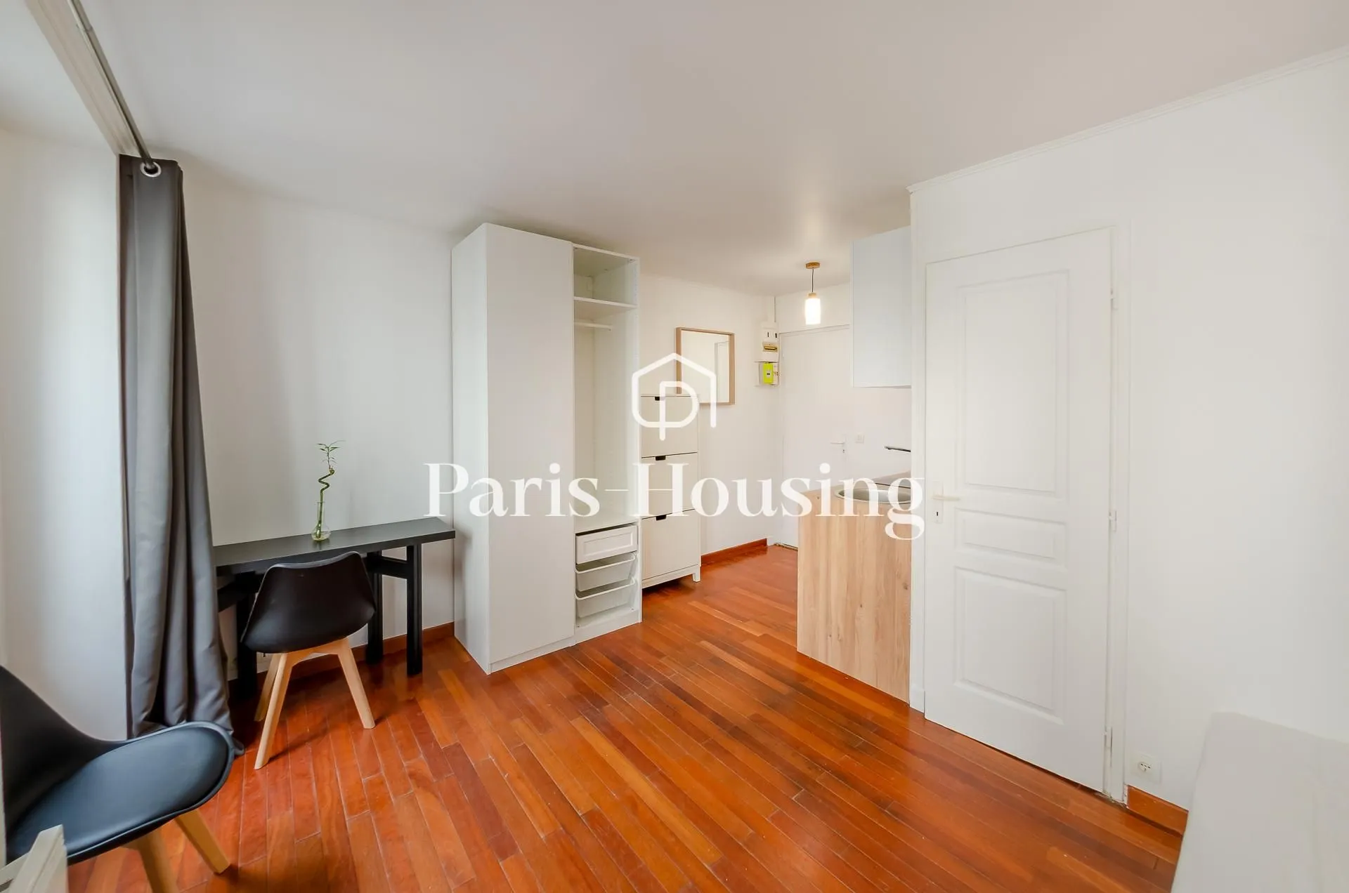 Flat Rue de la Tombe Issoire in Paris
