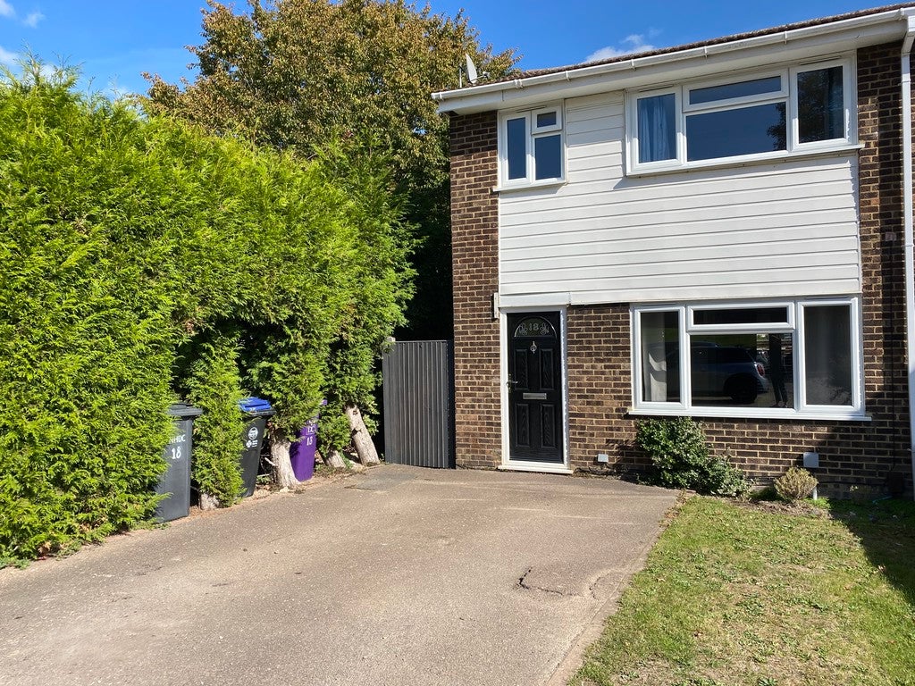 House Blake Close in North Hertfordshire