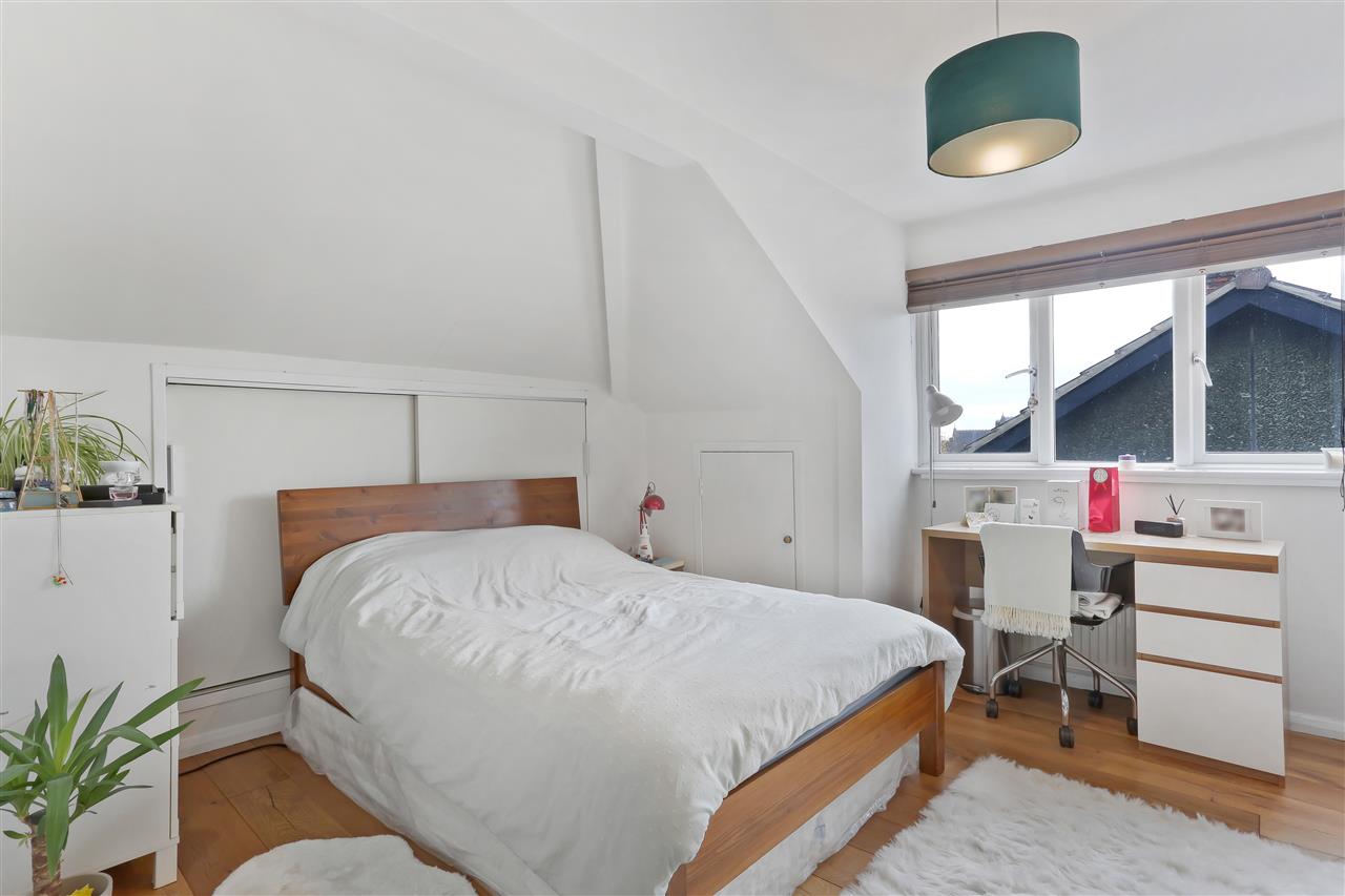 Flat Dartmouth Park Hill in Greater London